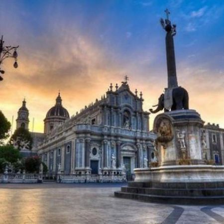 Dimora Sicula Guest House Catania Ngoại thất bức ảnh