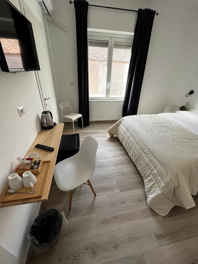 Dimora Sicula Guest House Catania Ngoại thất bức ảnh